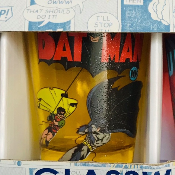 DC Comics Batman Superman 4 Pc Shot Glasses Set - Picture 3 of 14